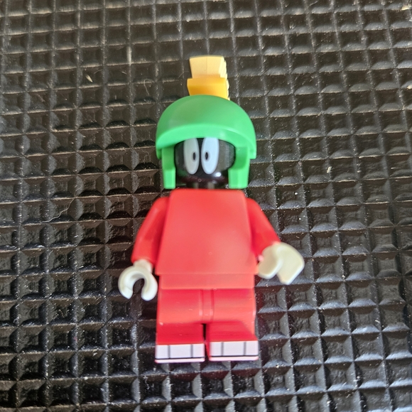 Legos minifigures lot, Set Of 6, NINJA, AVATAR, Mountie, LOONEYTUNE, Ninjago 404 - Picture 5 of 9